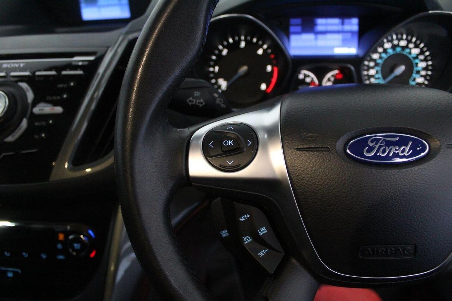 Used Ford C-Max 2015 for sale - 76963423: Photo 44