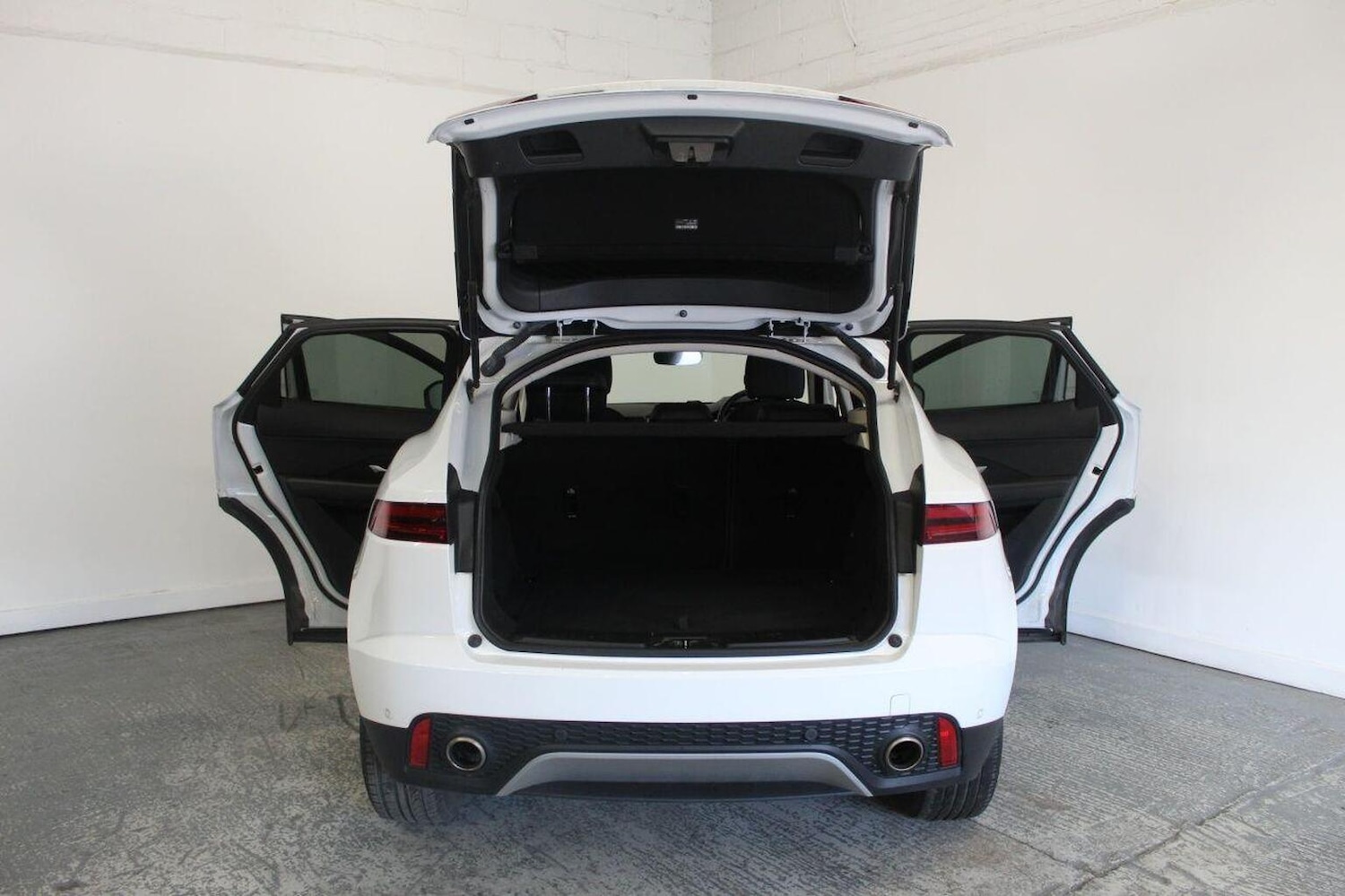 Used Jaguar E-Pace 2019 for sale - 77027923: Photo 23