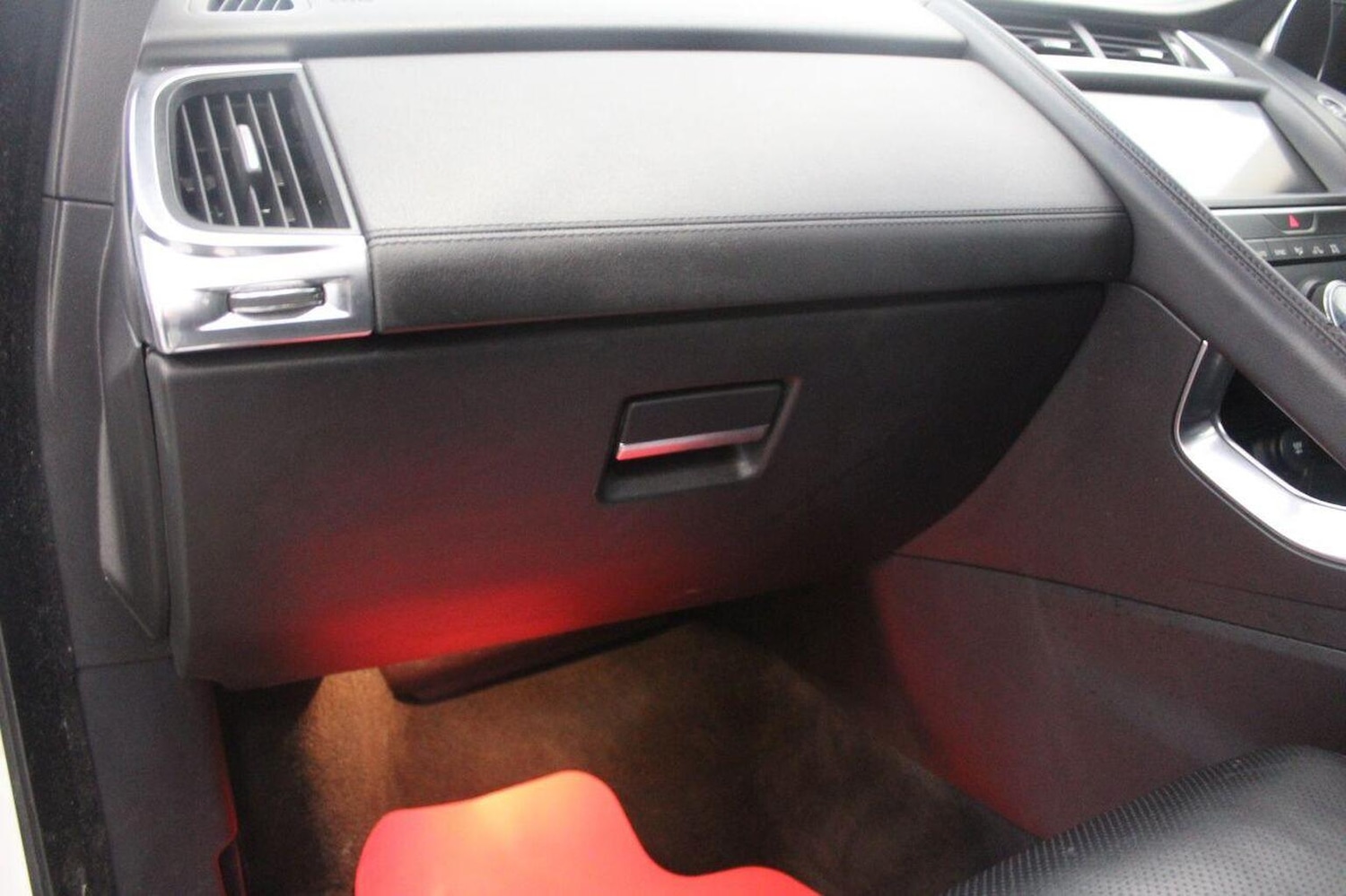 Used Jaguar E-Pace 2019 for sale - 77027923: Photo 31