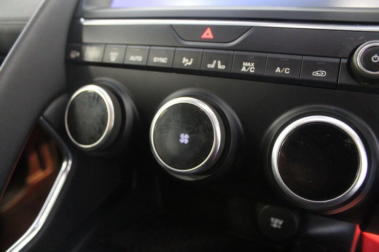 Used Jaguar E-Pace 2019 for sale - 77027923: Photo 43