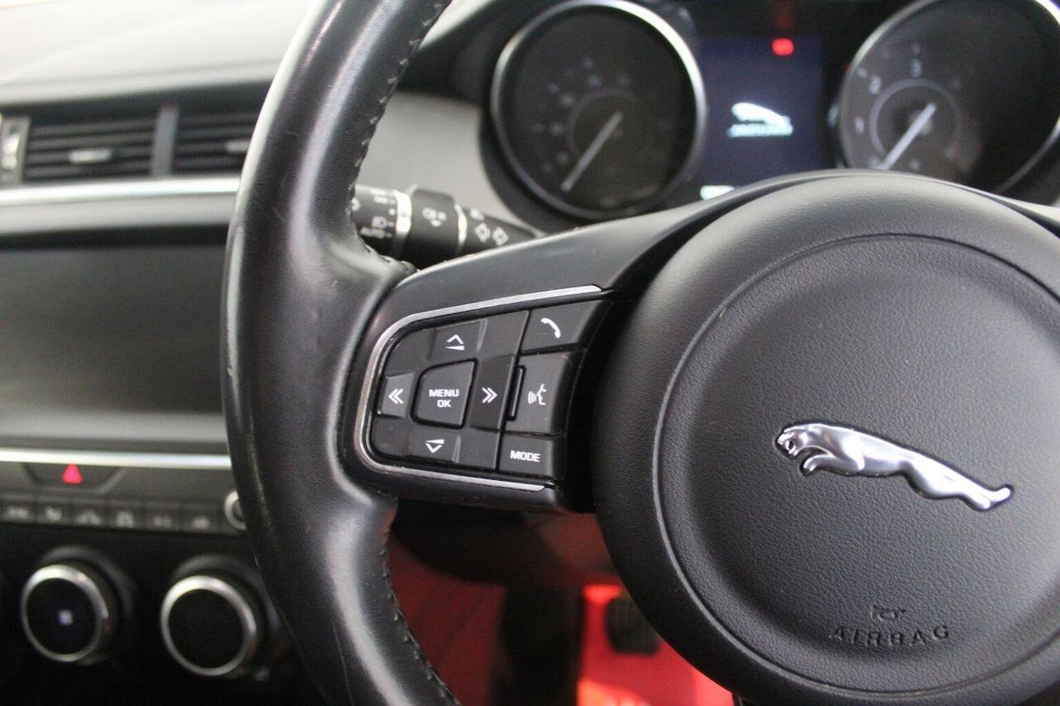 Used Jaguar E-Pace 2019 for sale - 77027923: Photo 47