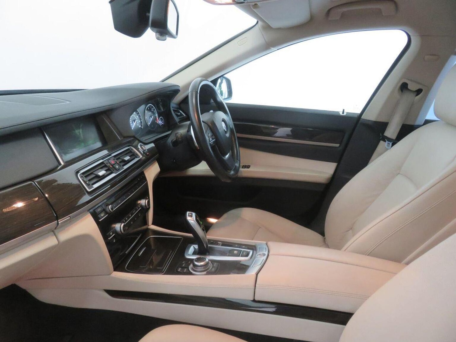 Used BMW 7 Series 2013 for sale - 77938007: Photo 52