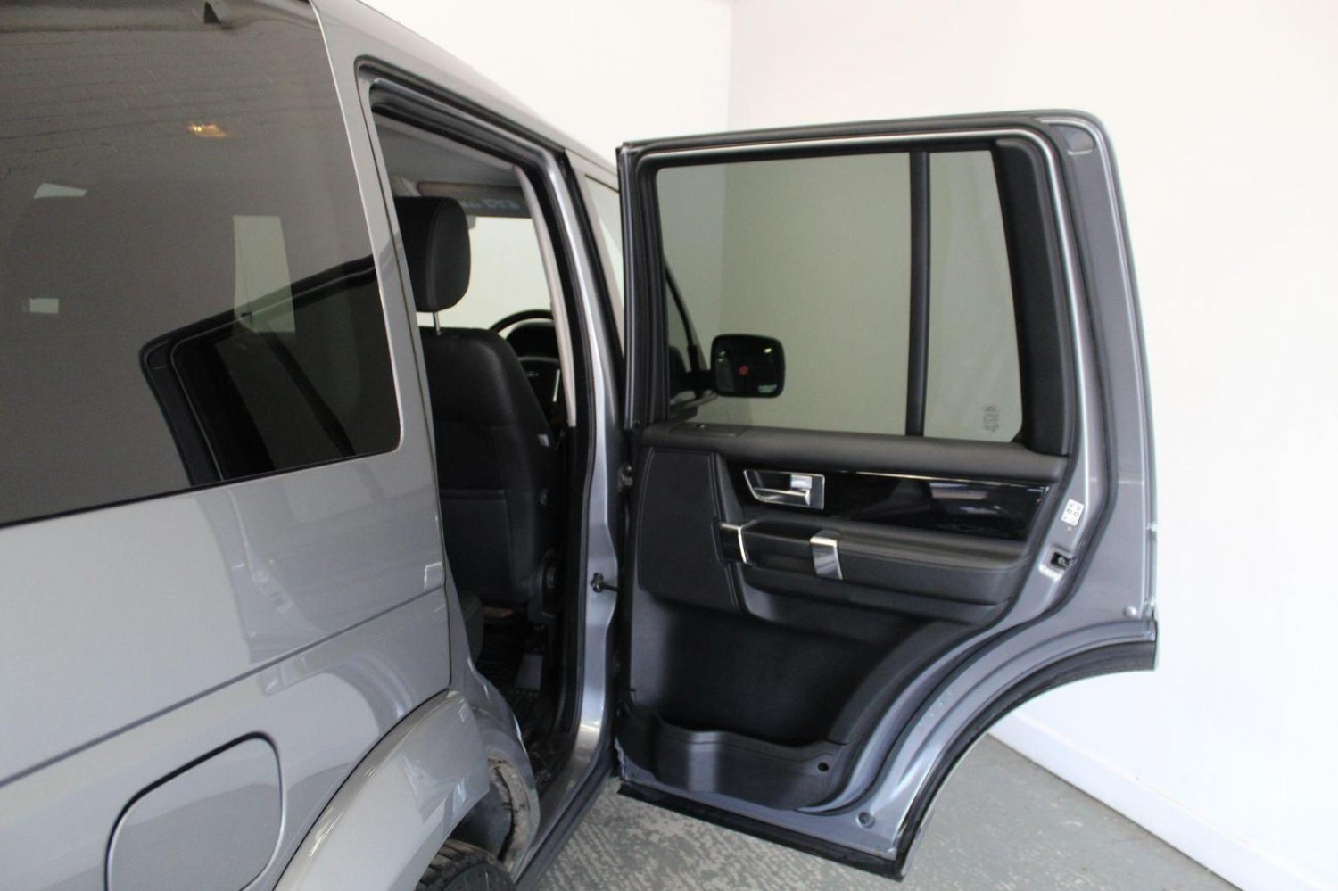 Vehicle 29