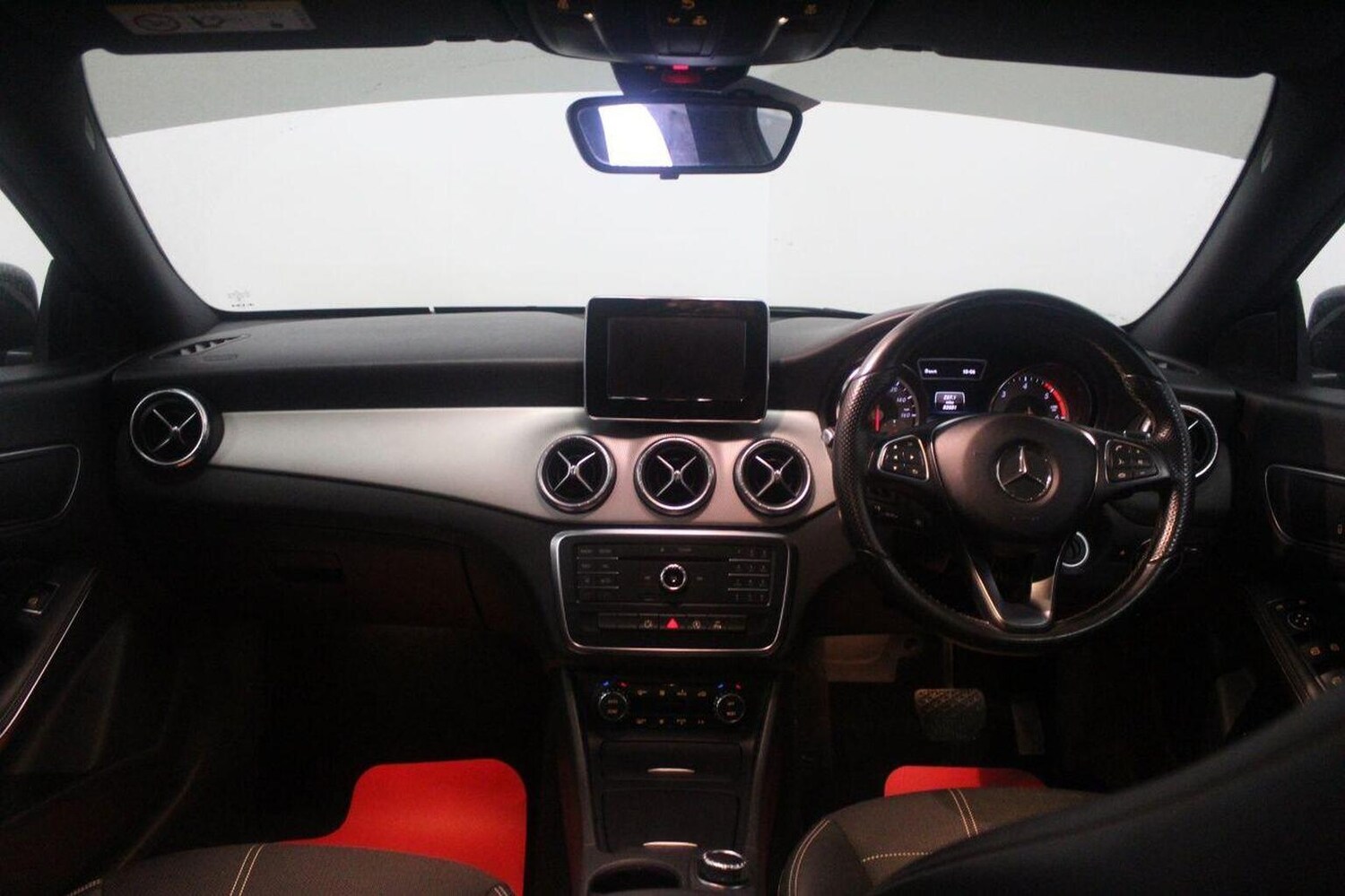 Used Mercedes-Benz CLA 2015 for sale - 77494848: Photo 30