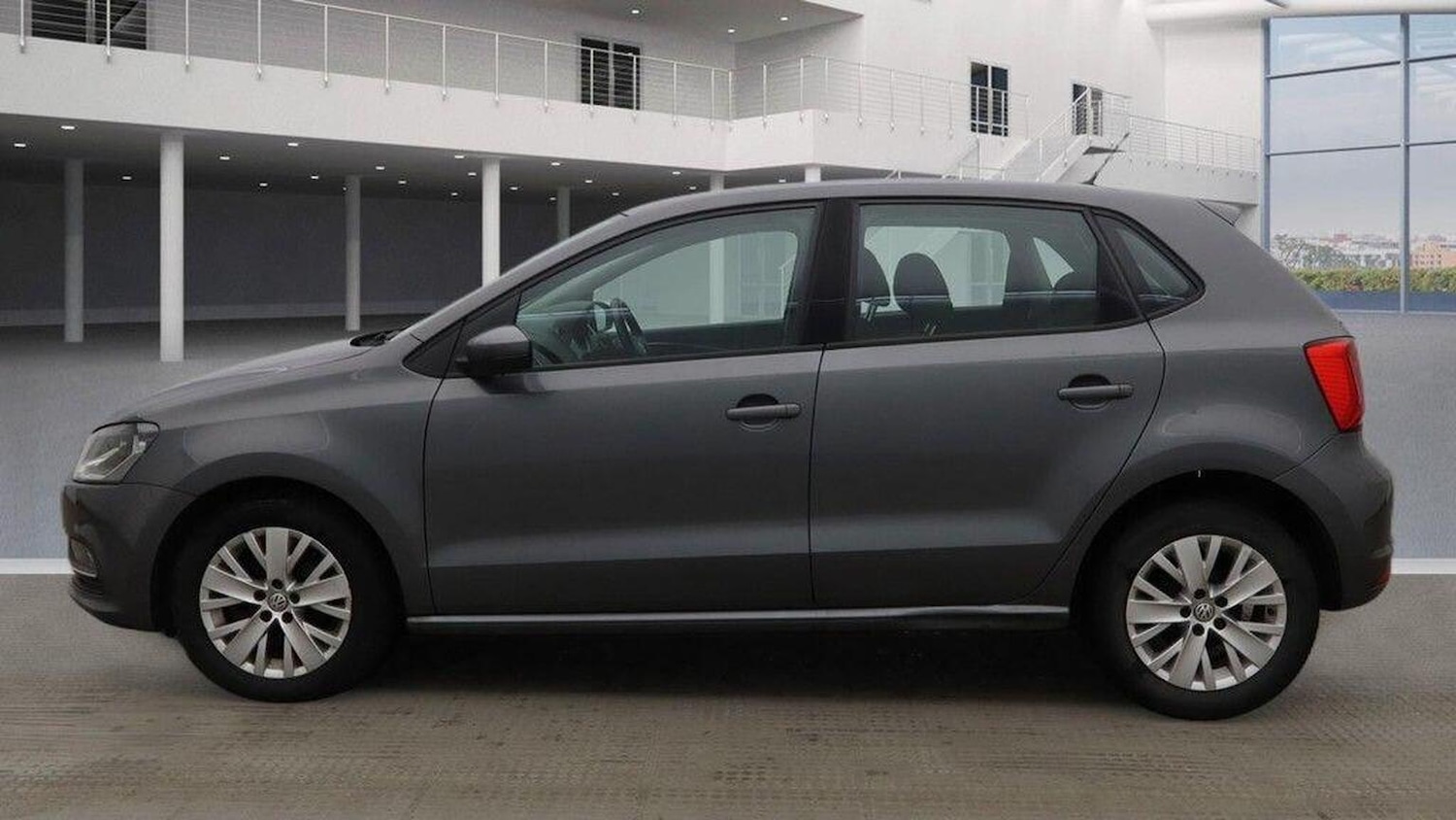 Used Volkswagen Polo 2016 for sale - 77938205: Photo 11