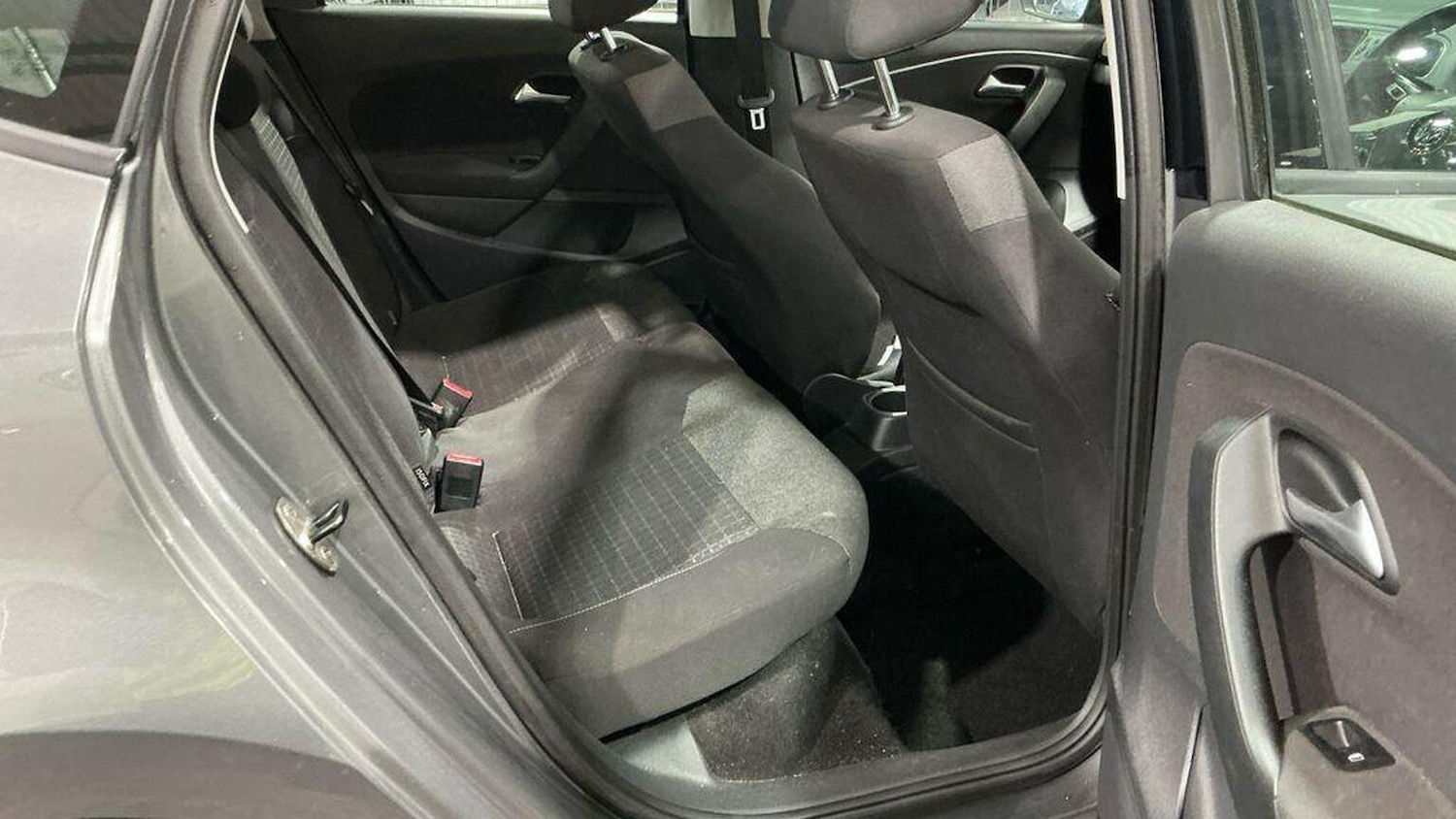 Used Volkswagen Polo 2016 for sale - 77938205: Photo 14