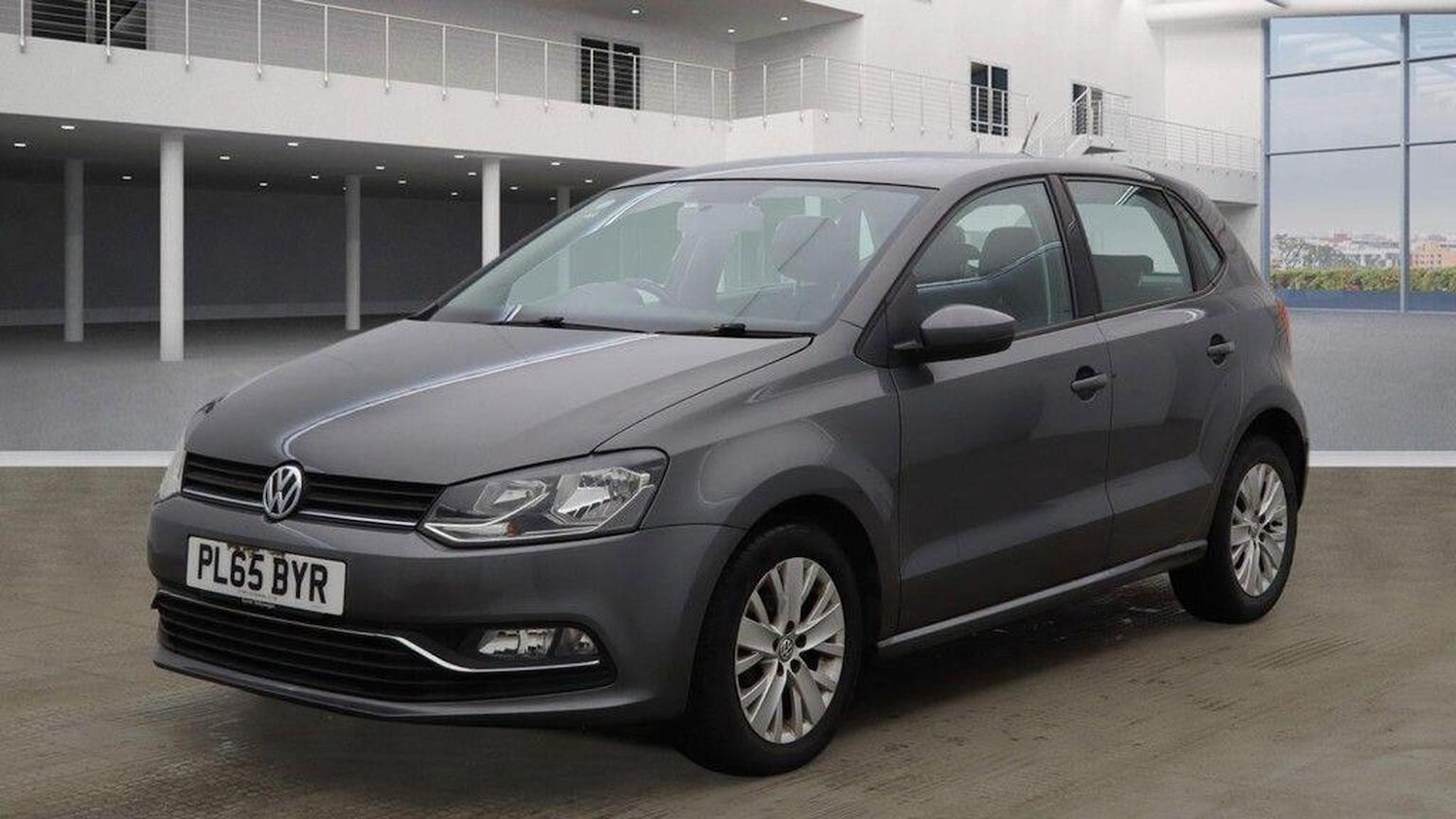 Used Volkswagen Polo 2016 for sale - 77938205: Photo 3
