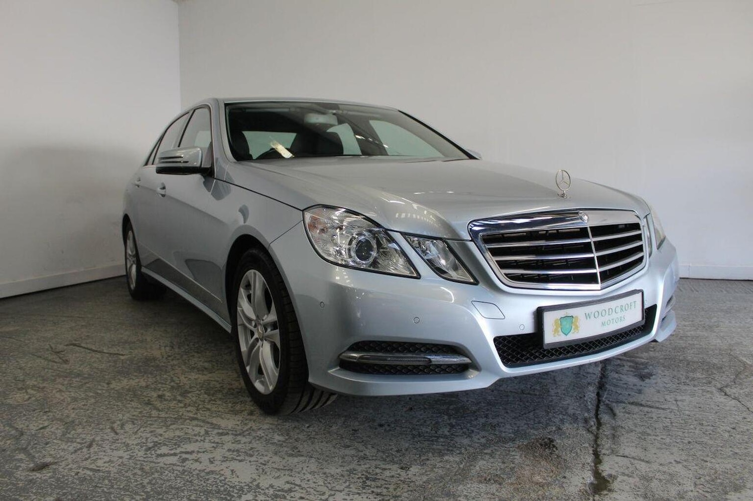 Used Mercedes-Benz E Class 2013 for sale - 76252349: Photo 1