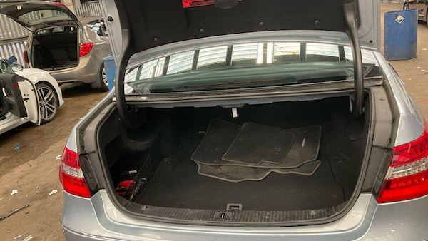 Used Mercedes-Benz E Class 2013 for sale - 76252349: Photo 10