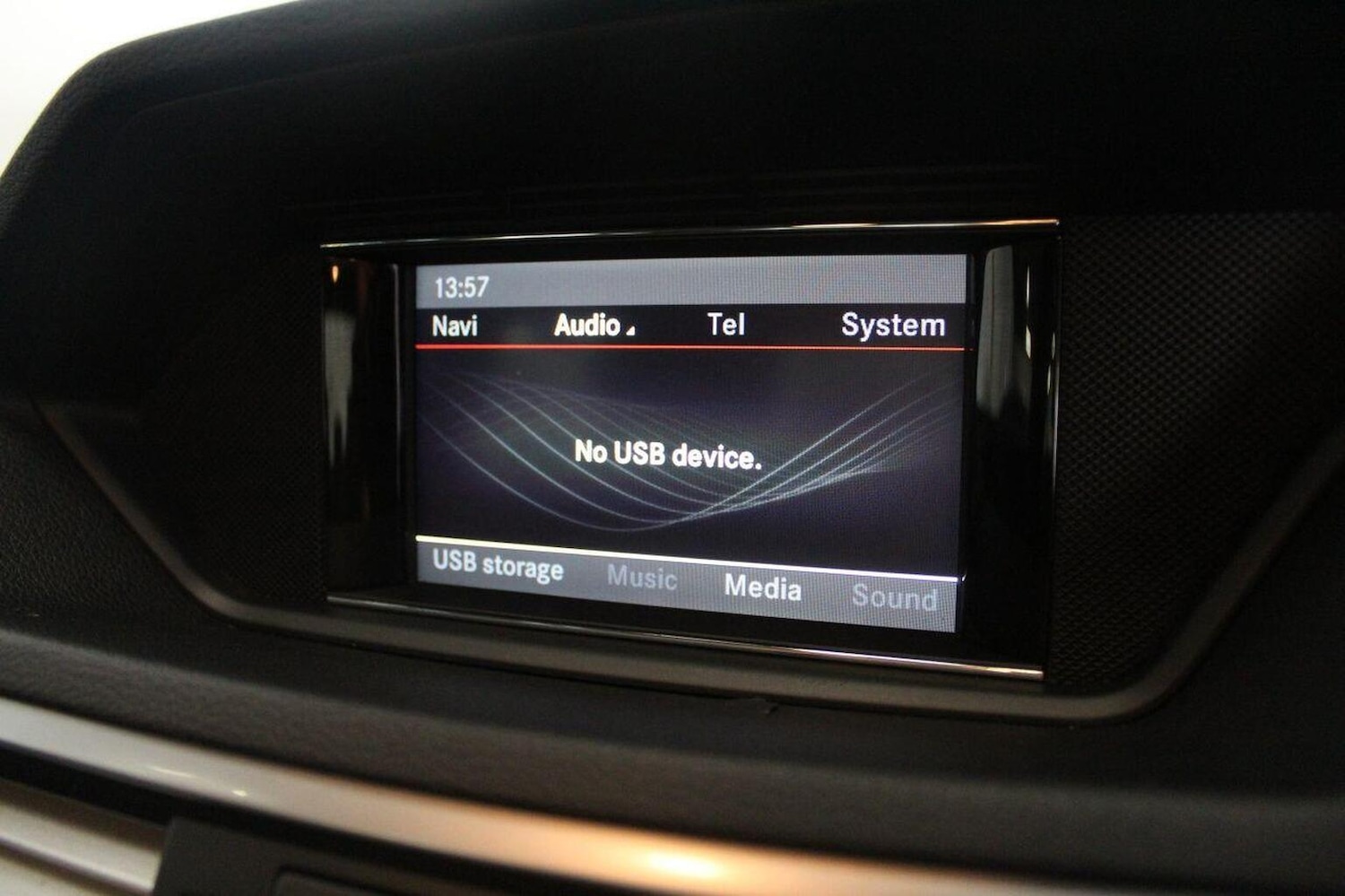 Used Mercedes-Benz E Class 2013 for sale - 76252349: Photo 34