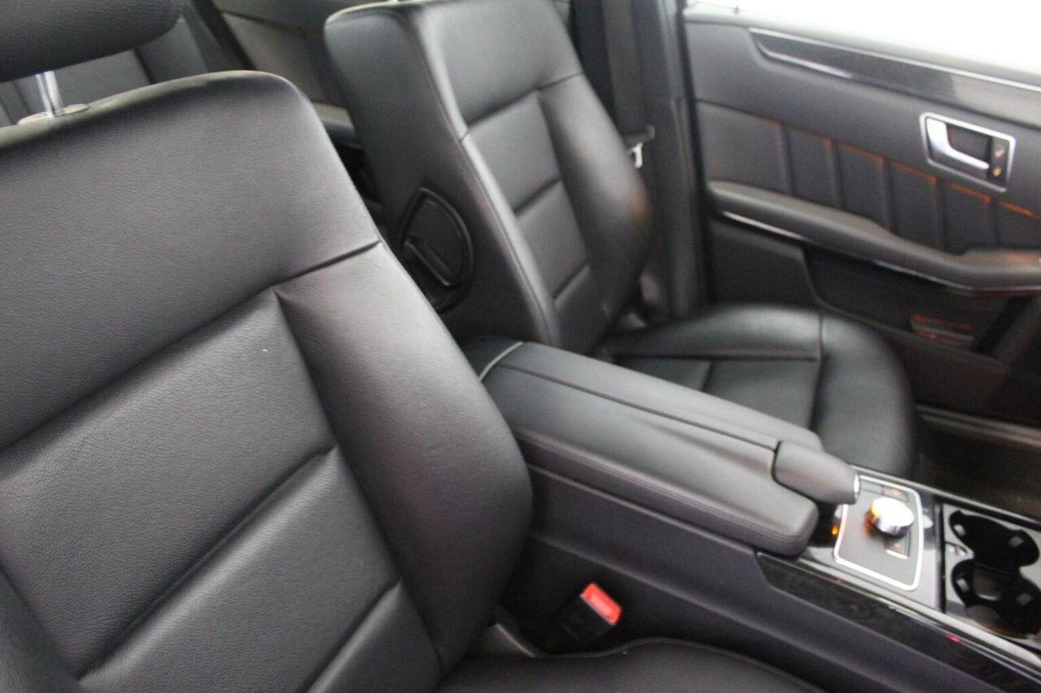 Used Mercedes-Benz E Class 2013 for sale - 76252349: Photo 42