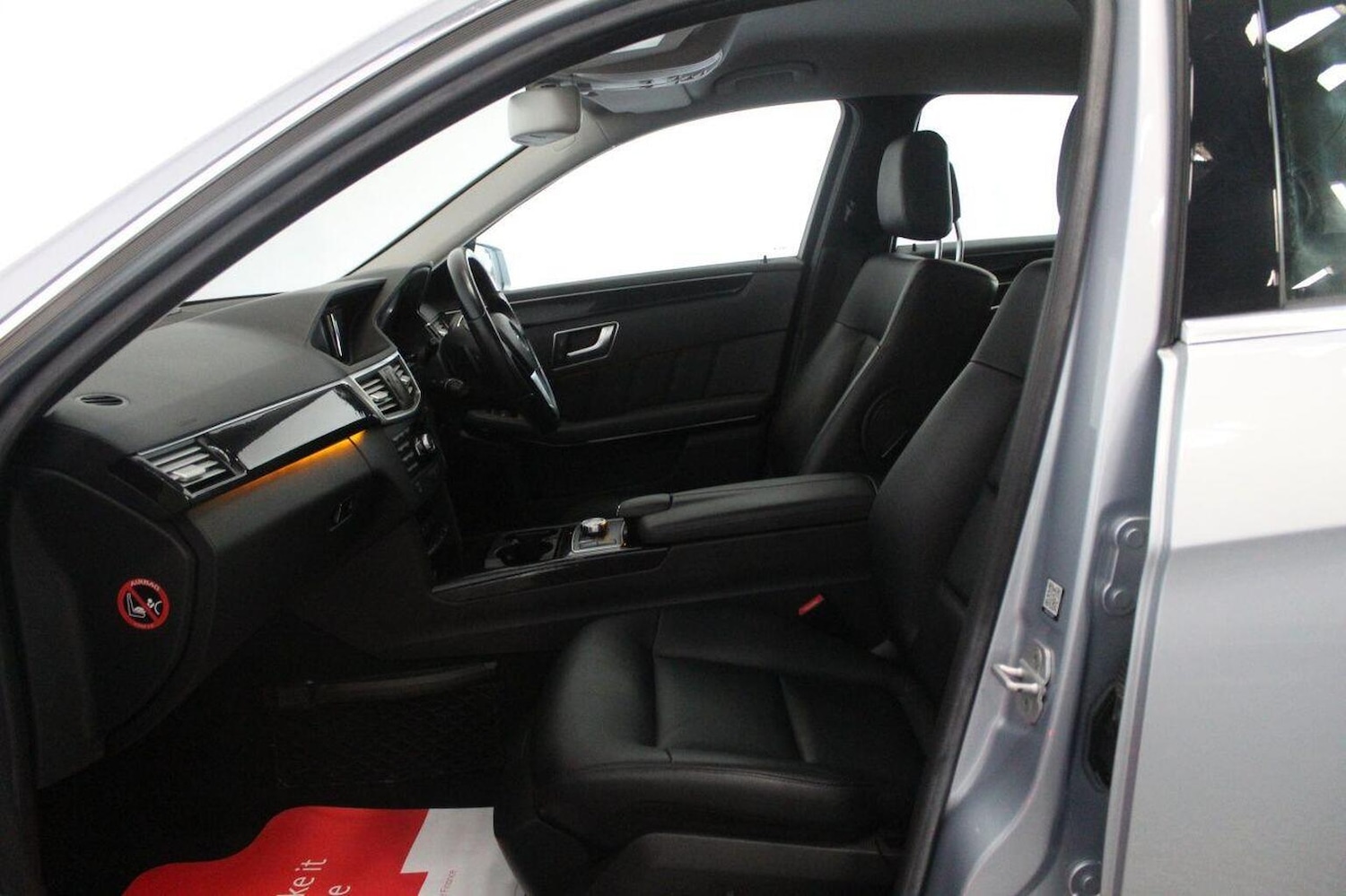 Used Mercedes-Benz E Class 2013 for sale - 76252349: Photo 49