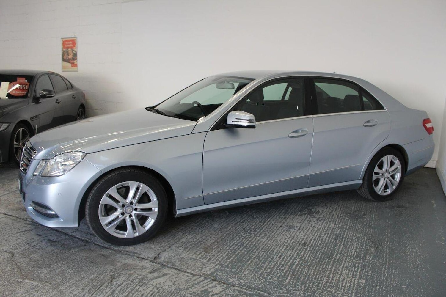 Used Mercedes-Benz E Class 2013 for sale - 76252349: Photo 5