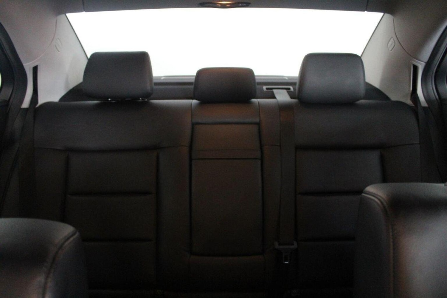 Used Mercedes-Benz E Class 2013 for sale - 76252349: Photo 50