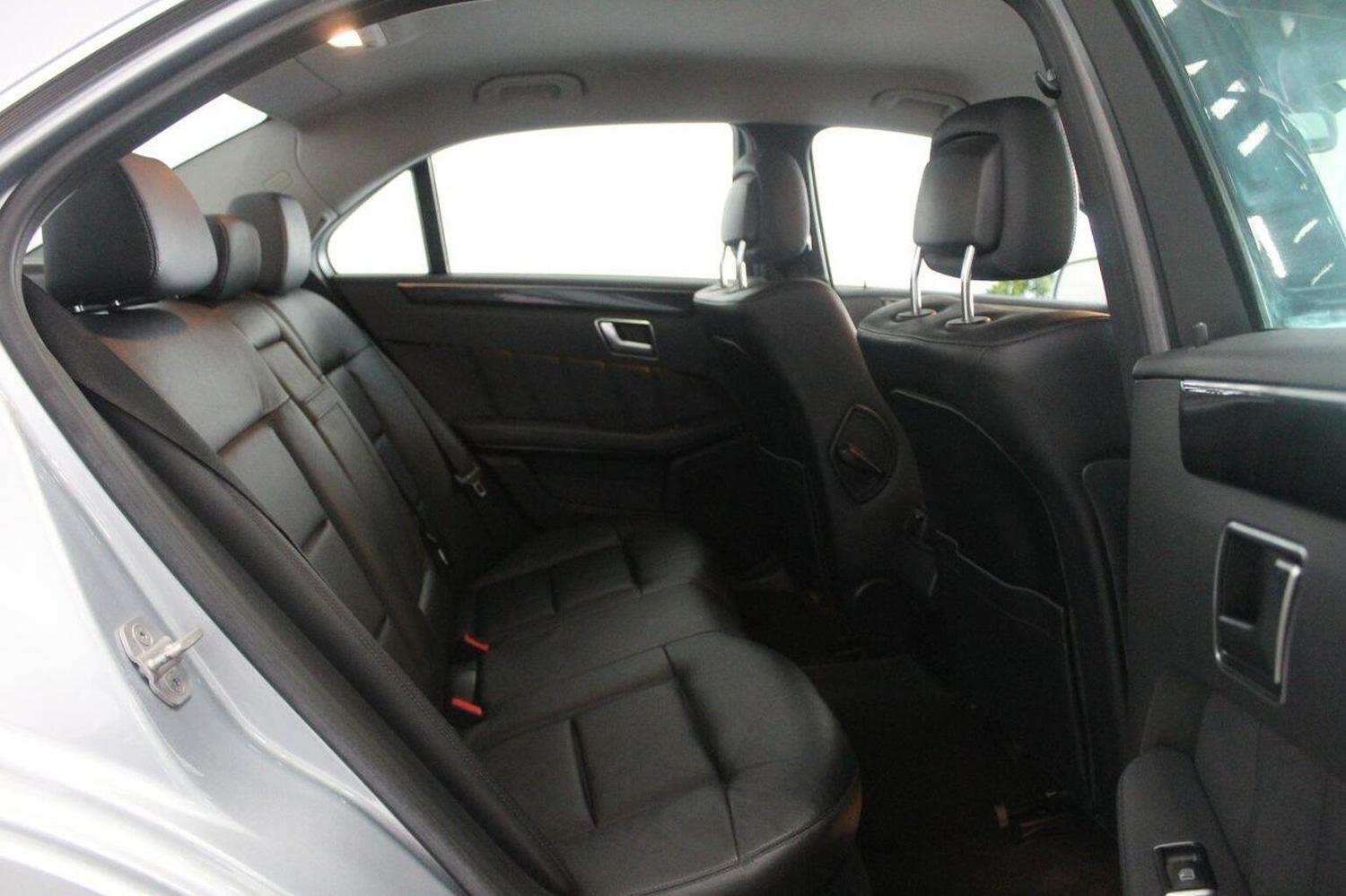 Used Mercedes-Benz E Class 2013 for sale - 76252349: Photo 52