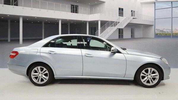 Used Mercedes-Benz E Class 2013 for sale - 76252349: Photo 8