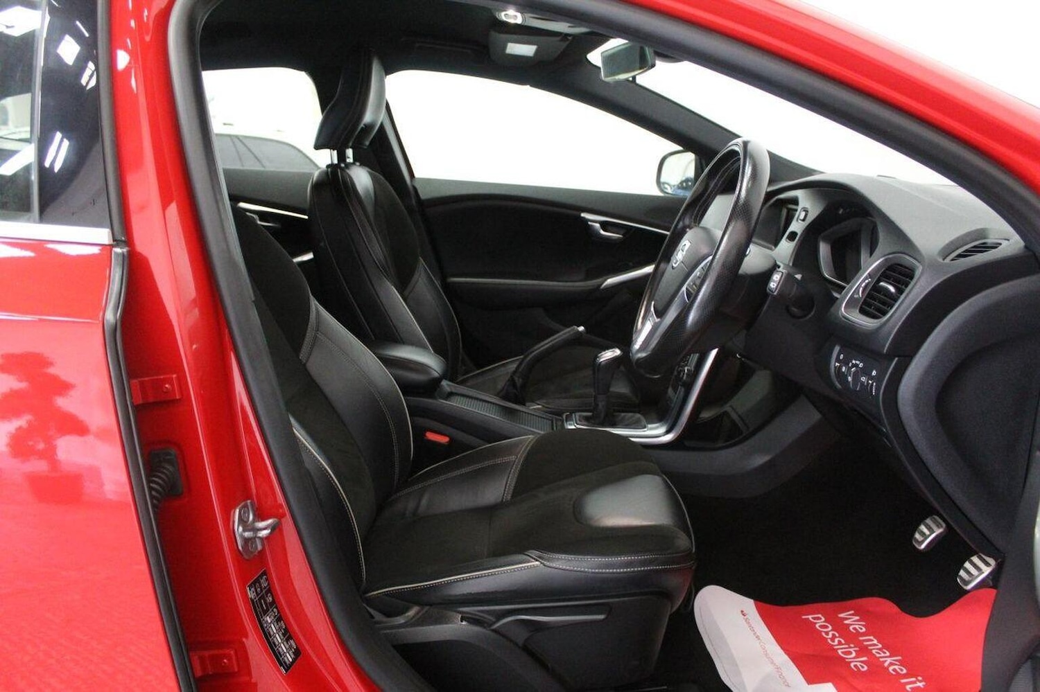 Used Volvo V40 2016 for sale - 77154481: Photo 30