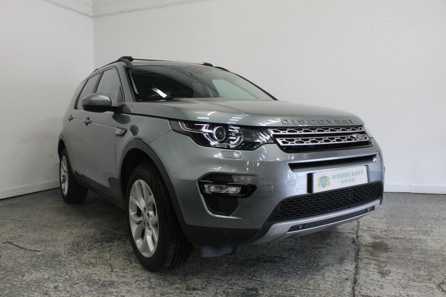 Used Land Rover Discovery Sport 2015 for sale - 76769468: Photo 1