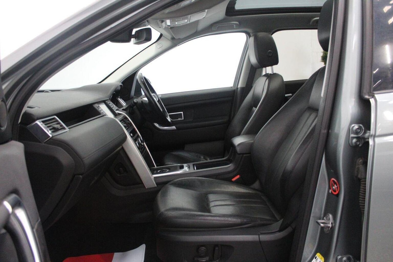 Used Land Rover Discovery Sport 2015 for sale - 76769468: Photo 59