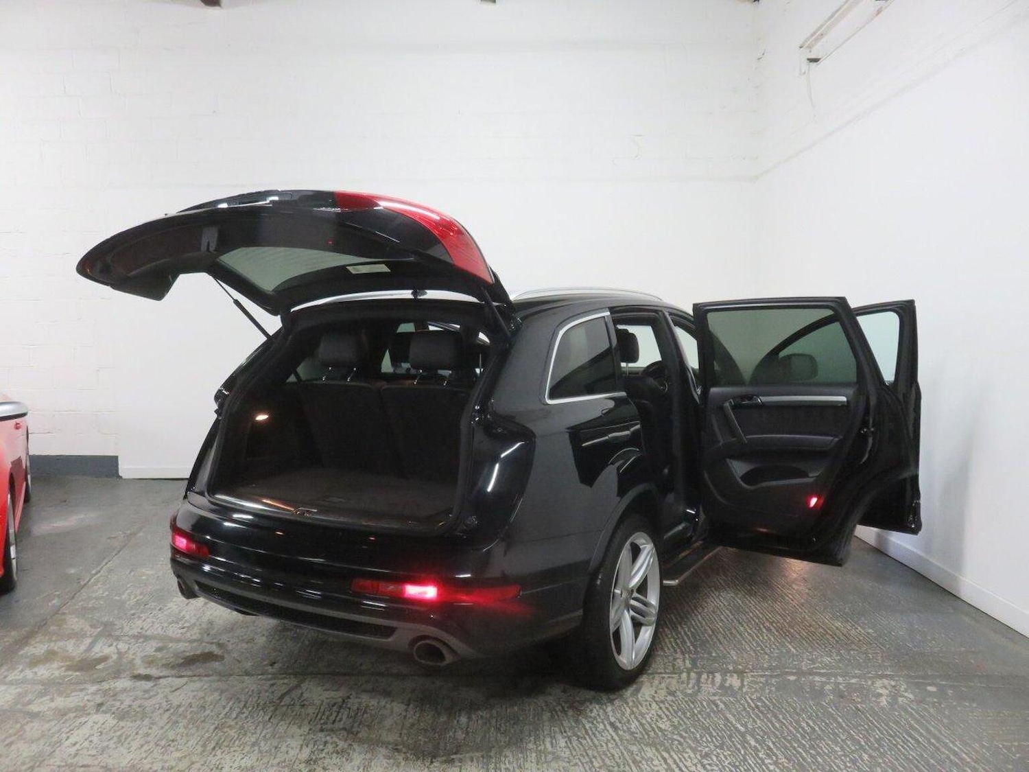 Used Audi Q7 2013 for sale - 76793682: Photo 22