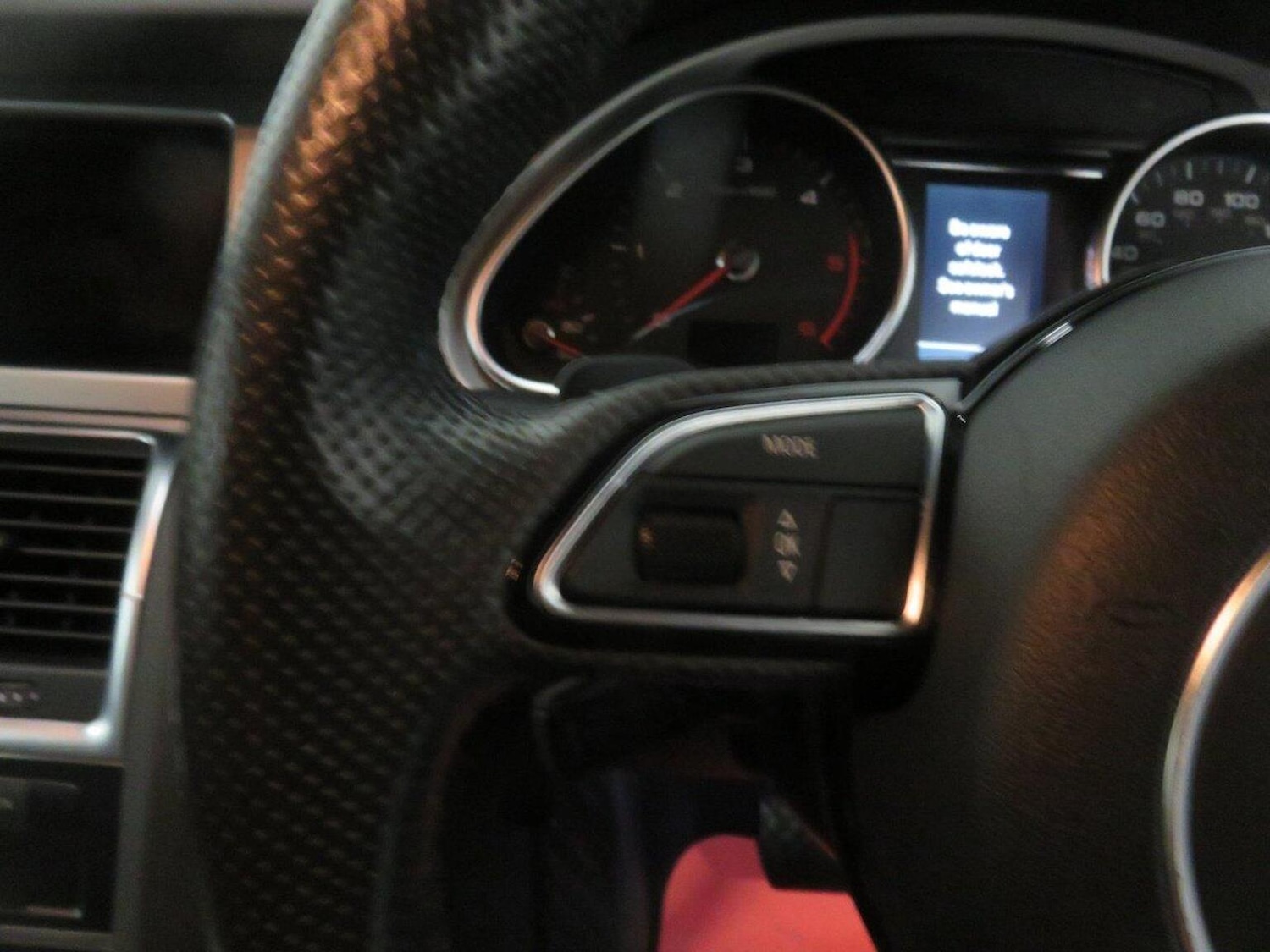 Used Audi Q7 2013 for sale - 76793682: Photo 45