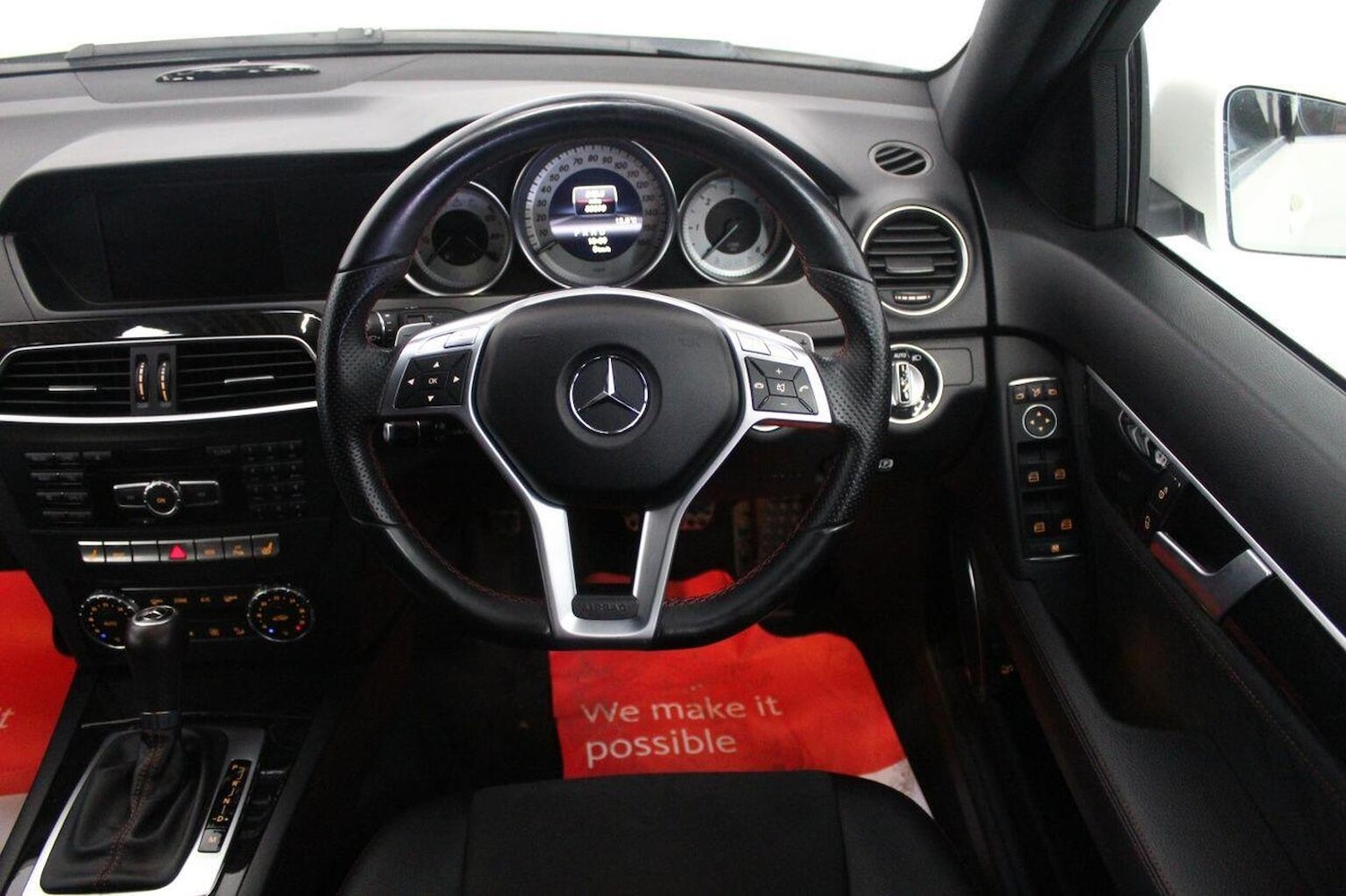 Used Mercedes-Benz C Class 2012 for sale - 76358158: Photo 45