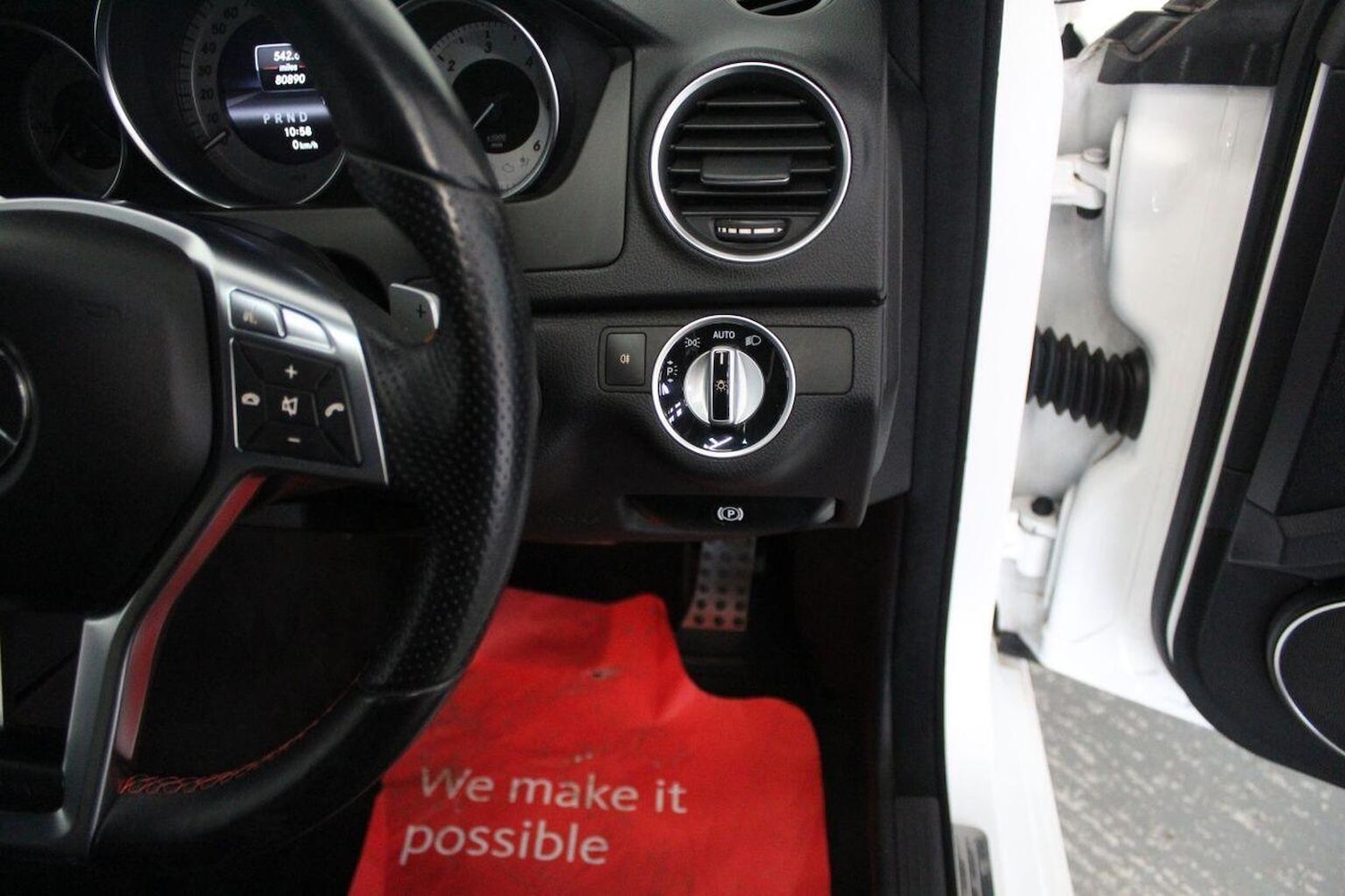 Used Mercedes-Benz C Class 2012 for sale - 76358158: Photo 48