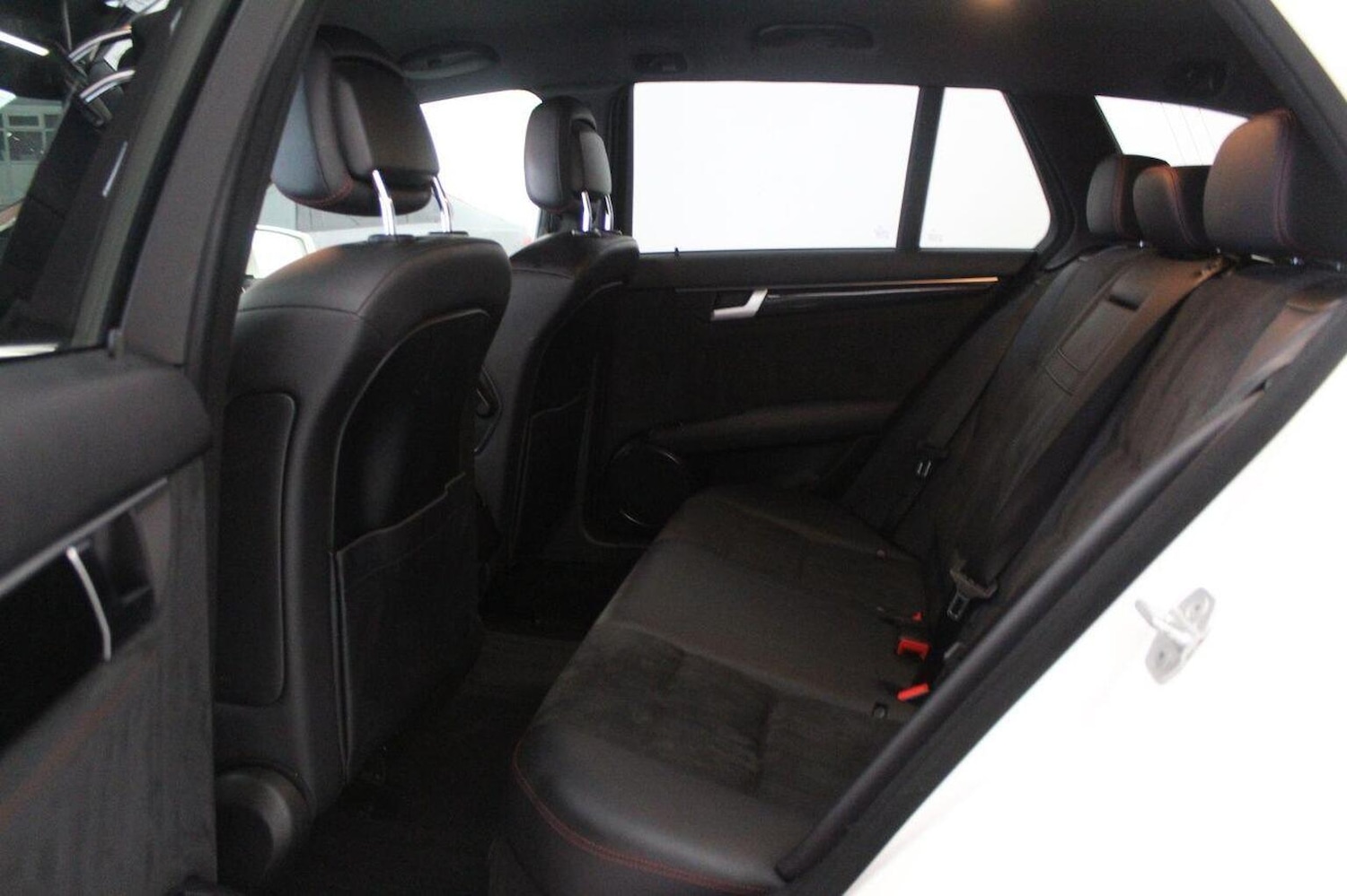 Used Mercedes-Benz C Class 2012 for sale - 76358158: Photo 53