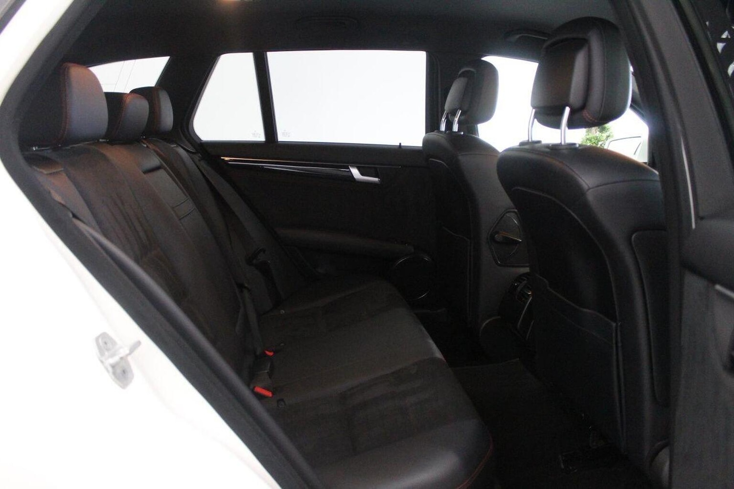 Used Mercedes-Benz C Class 2012 for sale - 76358158: Photo 54