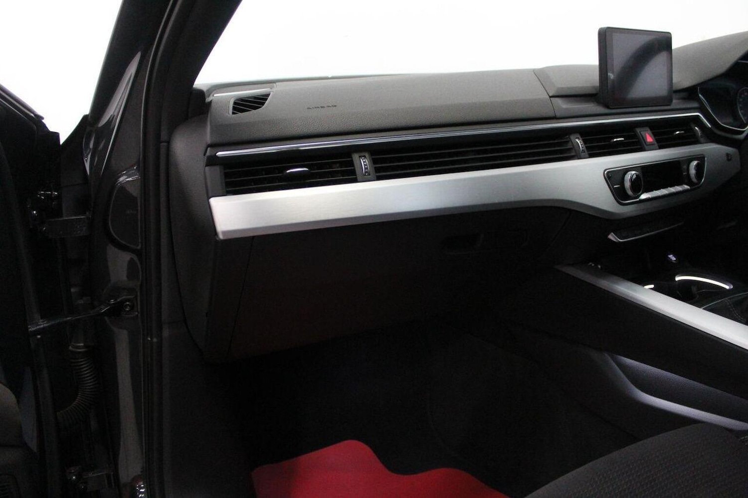 Used Audi A4 2016 for sale - 77937954: Photo 31