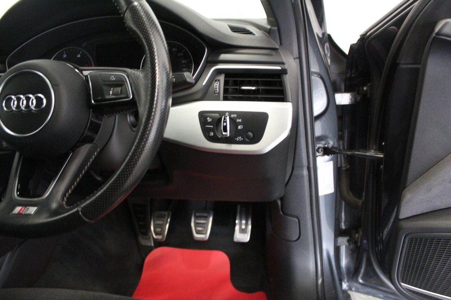 Used Audi A4 2016 for sale - 77937954: Photo 50