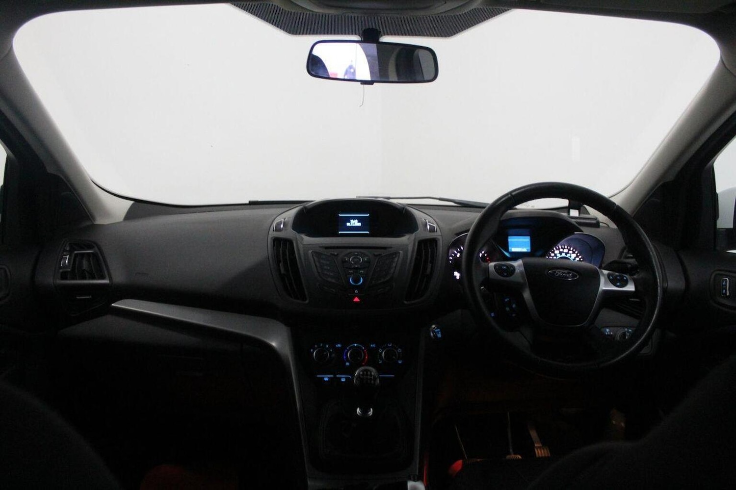 Used Ford Kuga 2015 for sale - 76863846: Photo 27