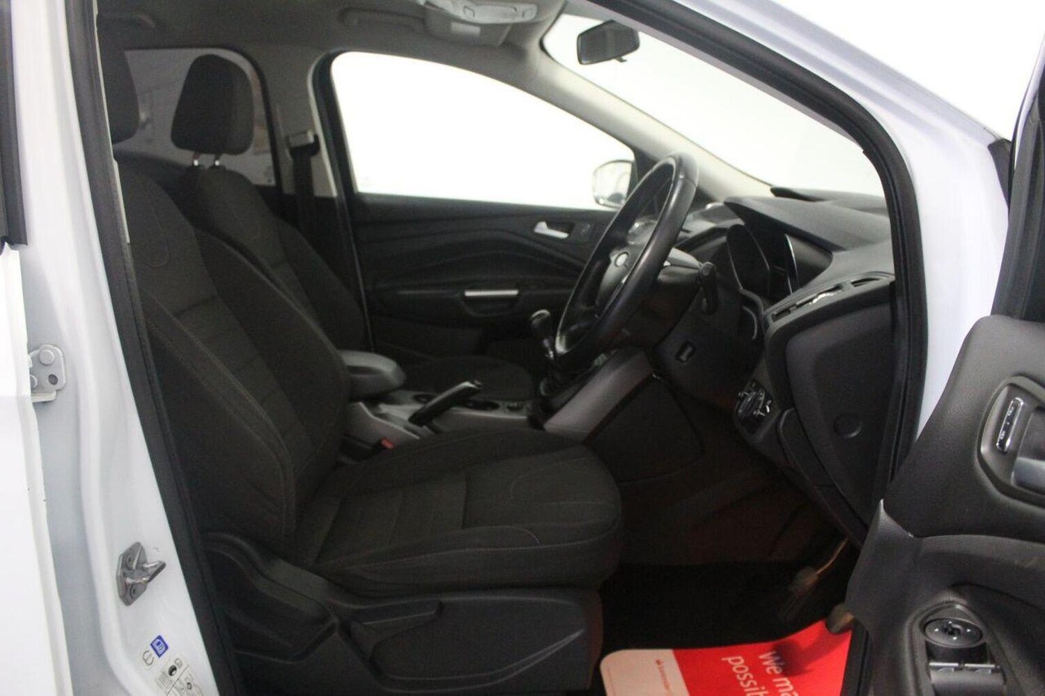 Used Ford Kuga 2015 for sale - 76863846: Photo 28