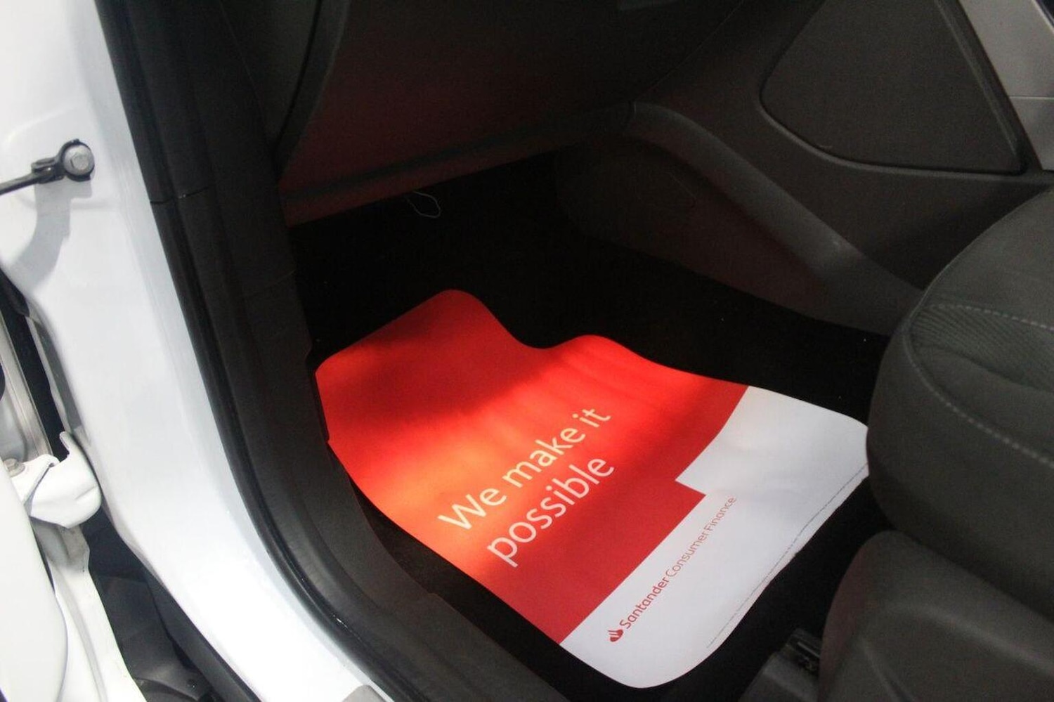 Used Ford Kuga 2015 for sale - 76863846: Photo 30