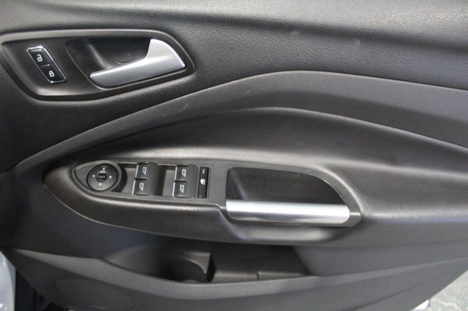 Used Ford Kuga 2015 for sale - 76863846: Photo 49