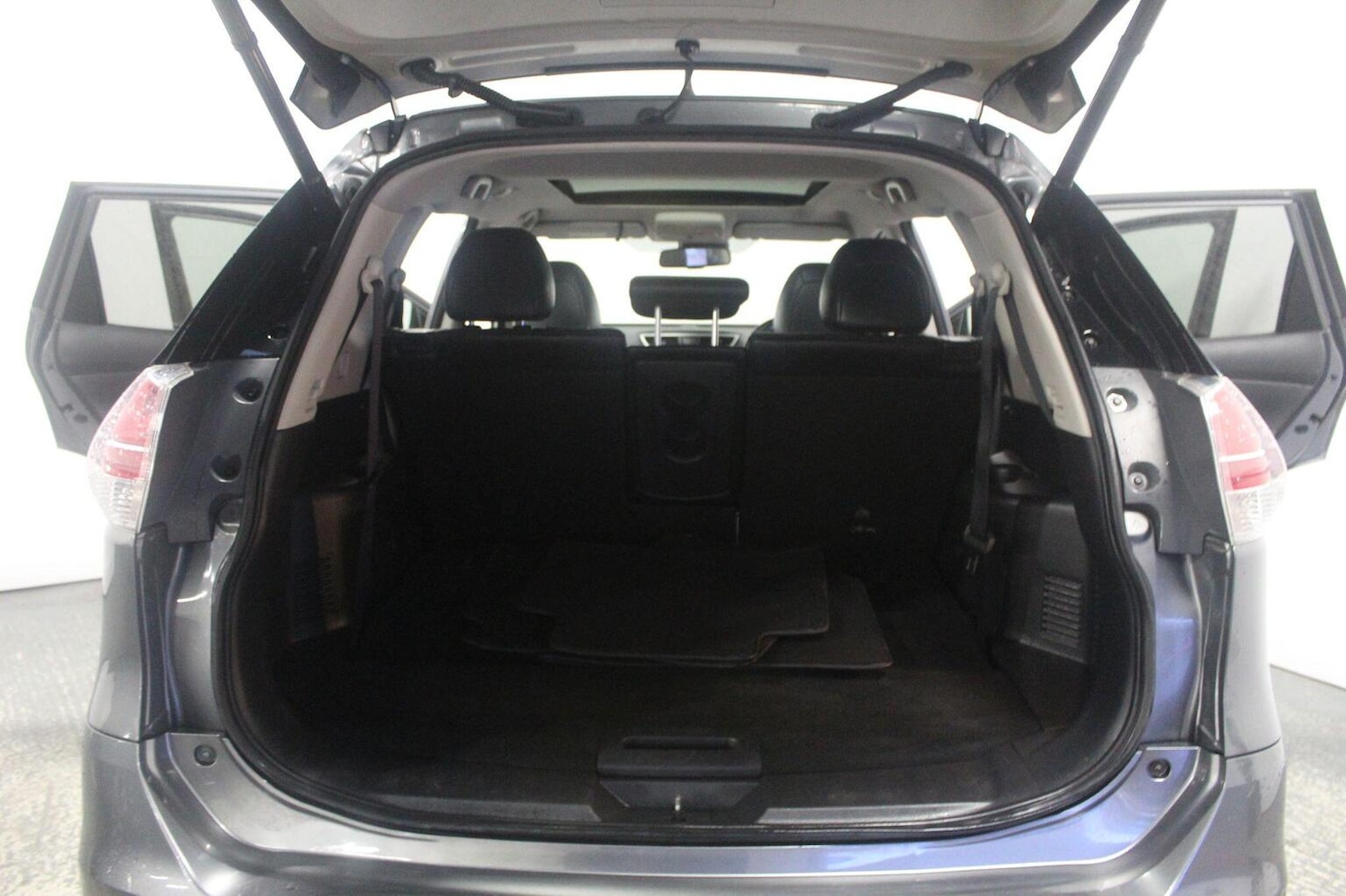 Used Nissan X-Trail 2015 for sale - 77937812: Photo 21