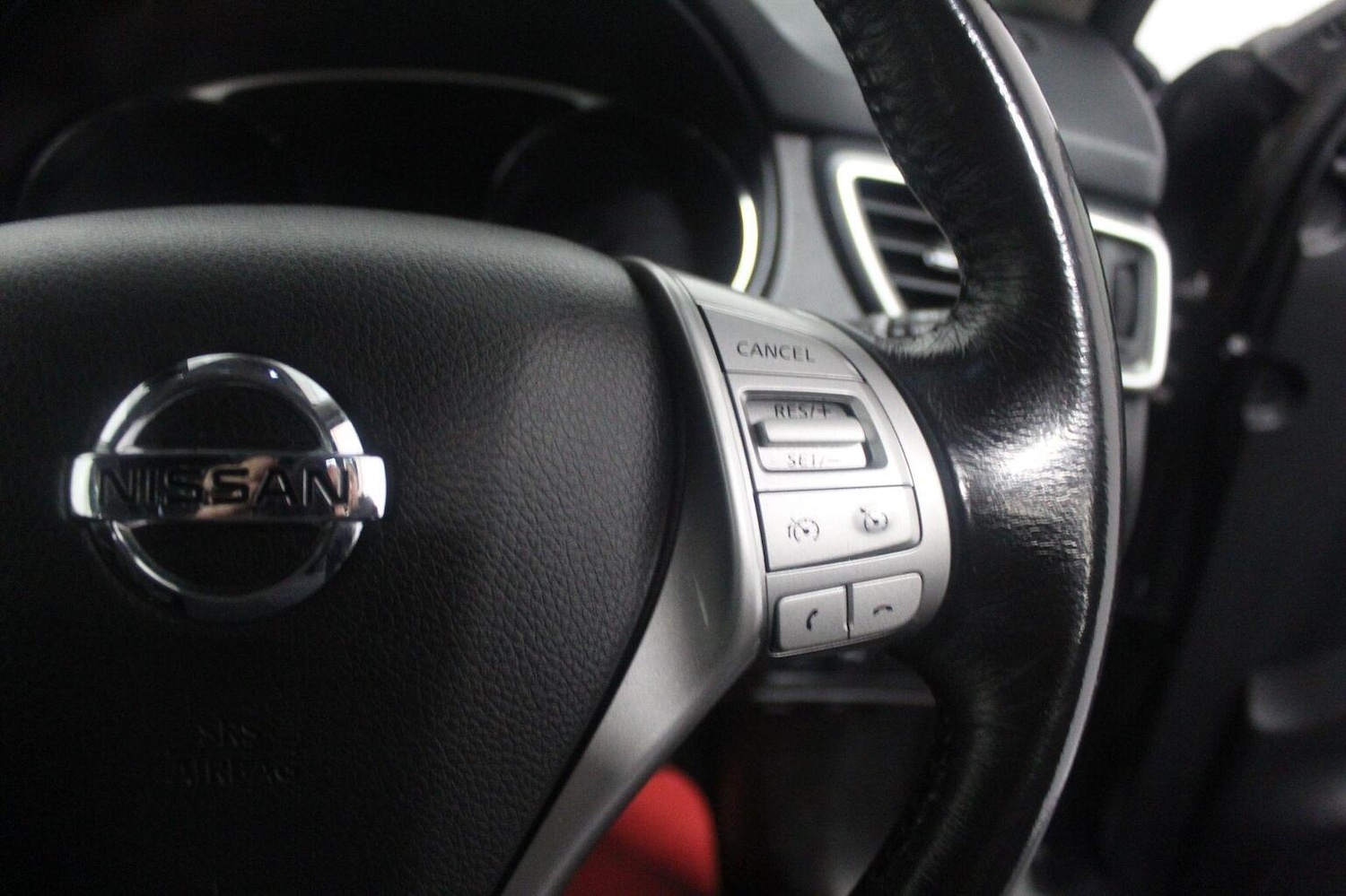 Used Nissan X-Trail 2015 for sale - 77937812: Photo 48