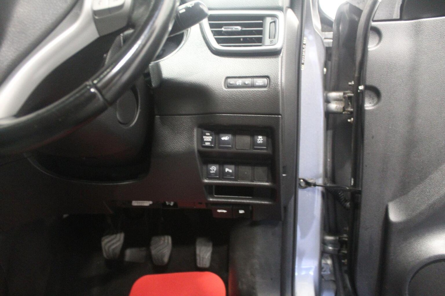 Used Nissan X-Trail 2015 for sale - 77937812: Photo 49