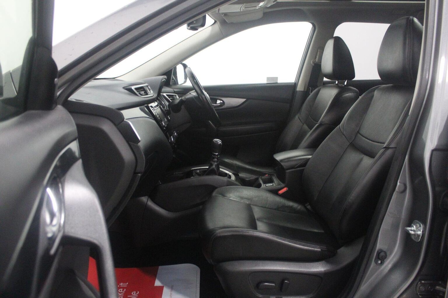 Used Nissan X-Trail 2015 for sale - 77937812: Photo 53