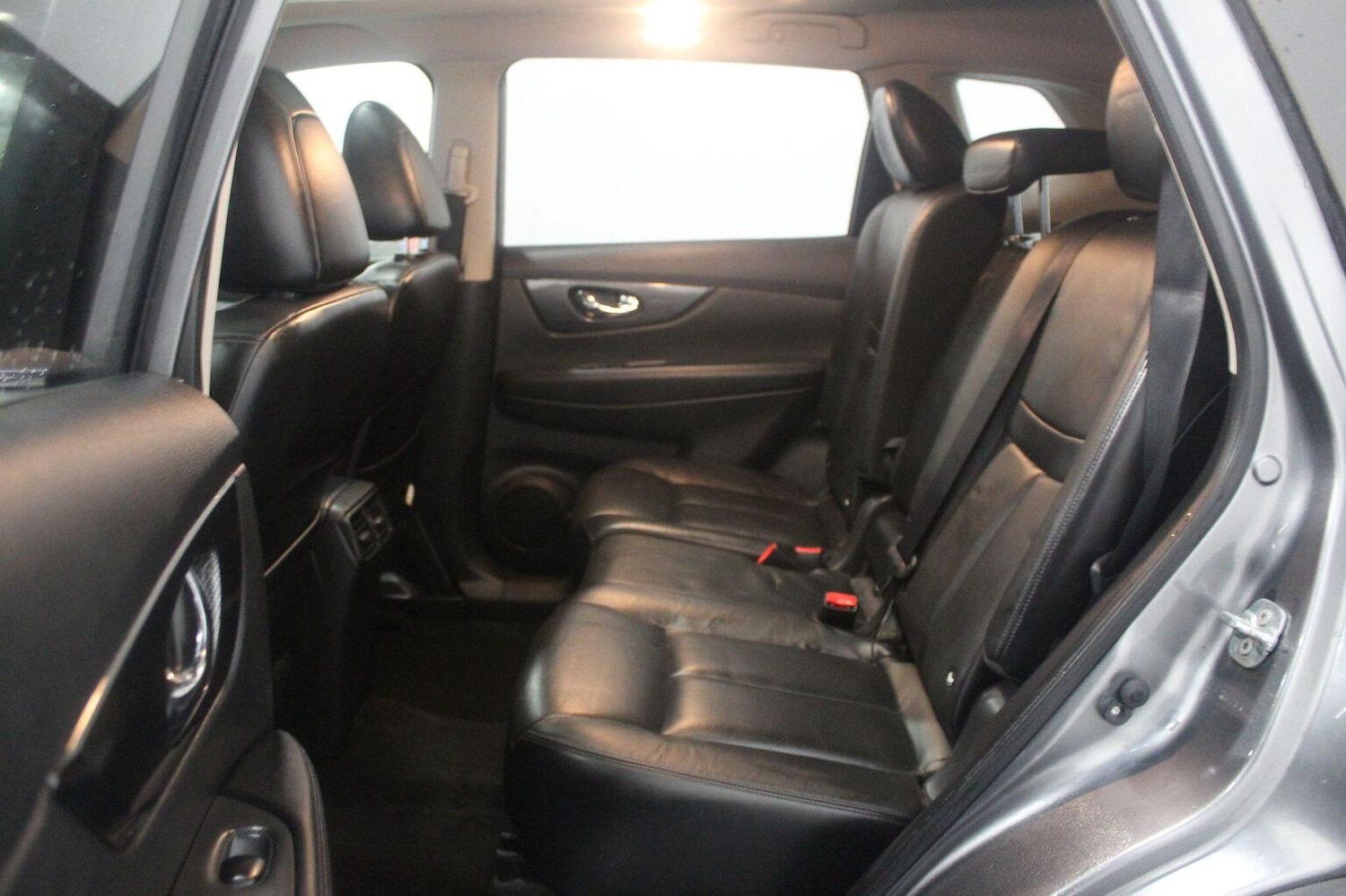 Used Nissan X-Trail 2015 for sale - 77937812: Photo 54