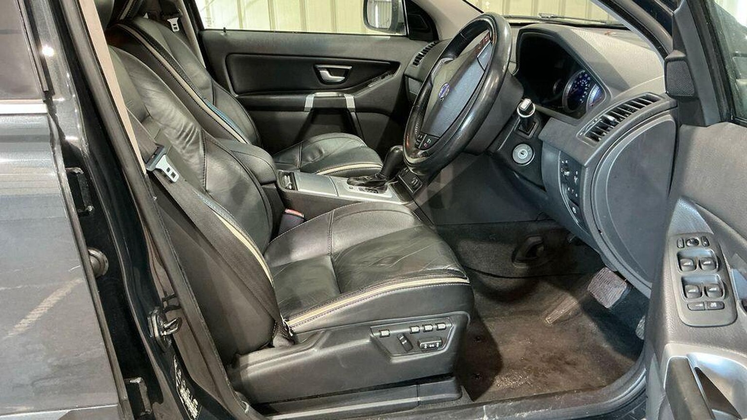 Used Volvo XC90 2011 for sale - 76692811: Photo 14