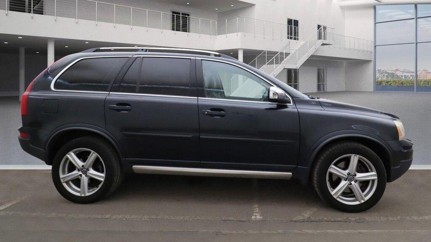 Used Volvo XC90 2011 for sale - 76692811: Photo 9
