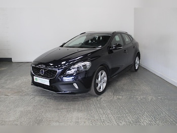 Used Volvo V40 2015 for sale - 79558246: Photo