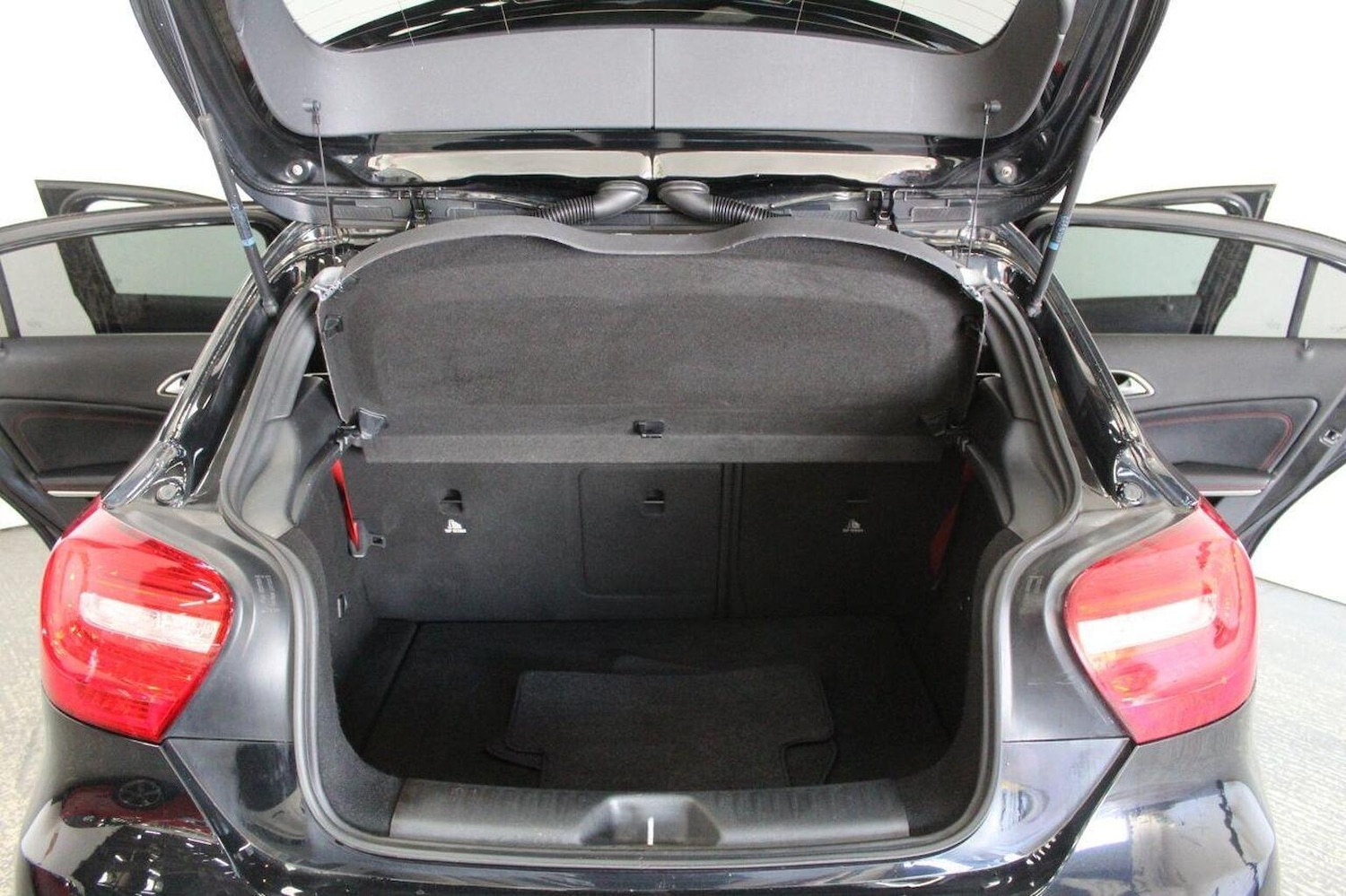 Used Mercedes-Benz A-Class 2013 for sale - 77453361: Photo 28