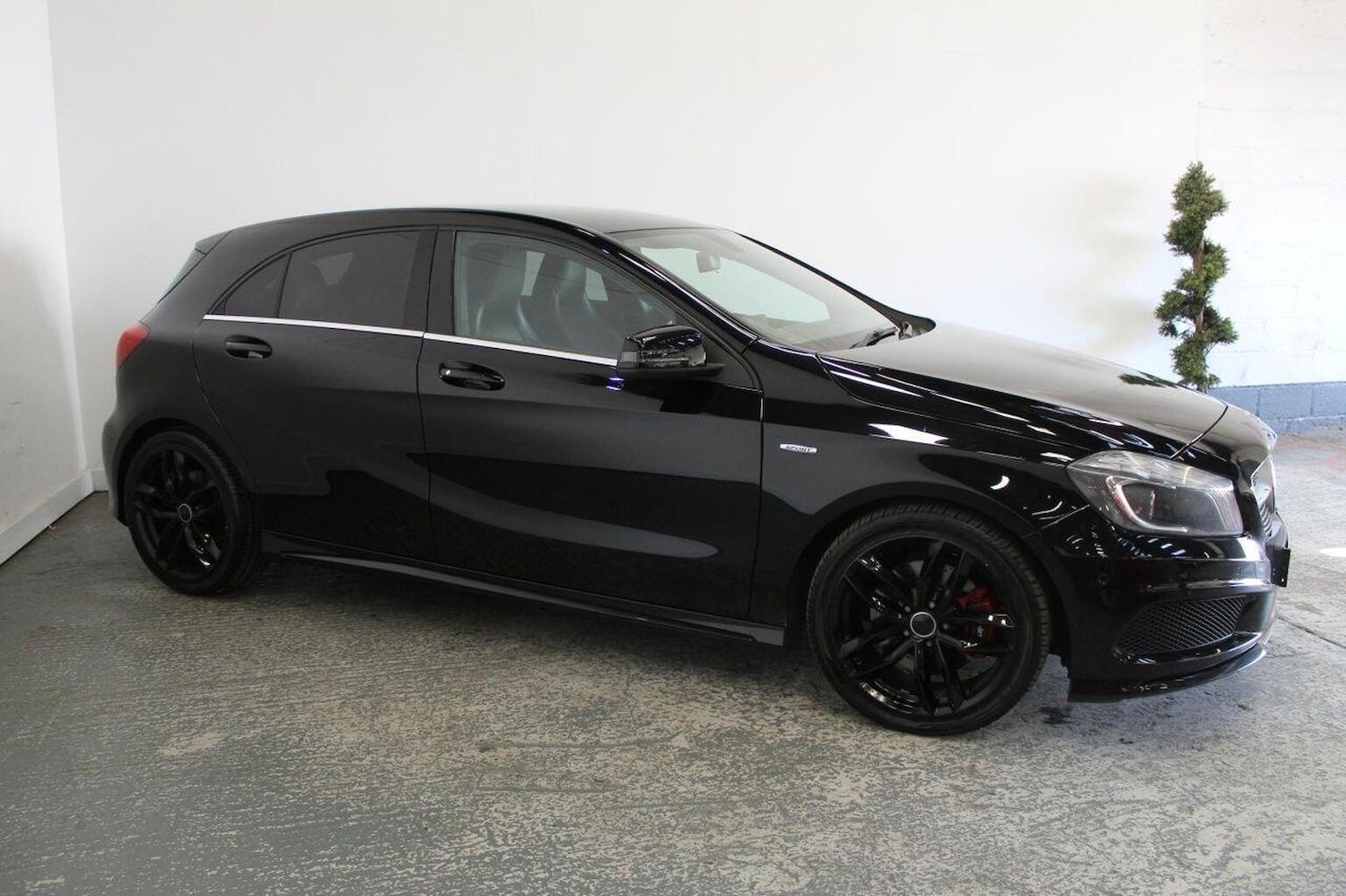 Used Mercedes-Benz A-Class 2013 for sale - 77453361: Photo 4