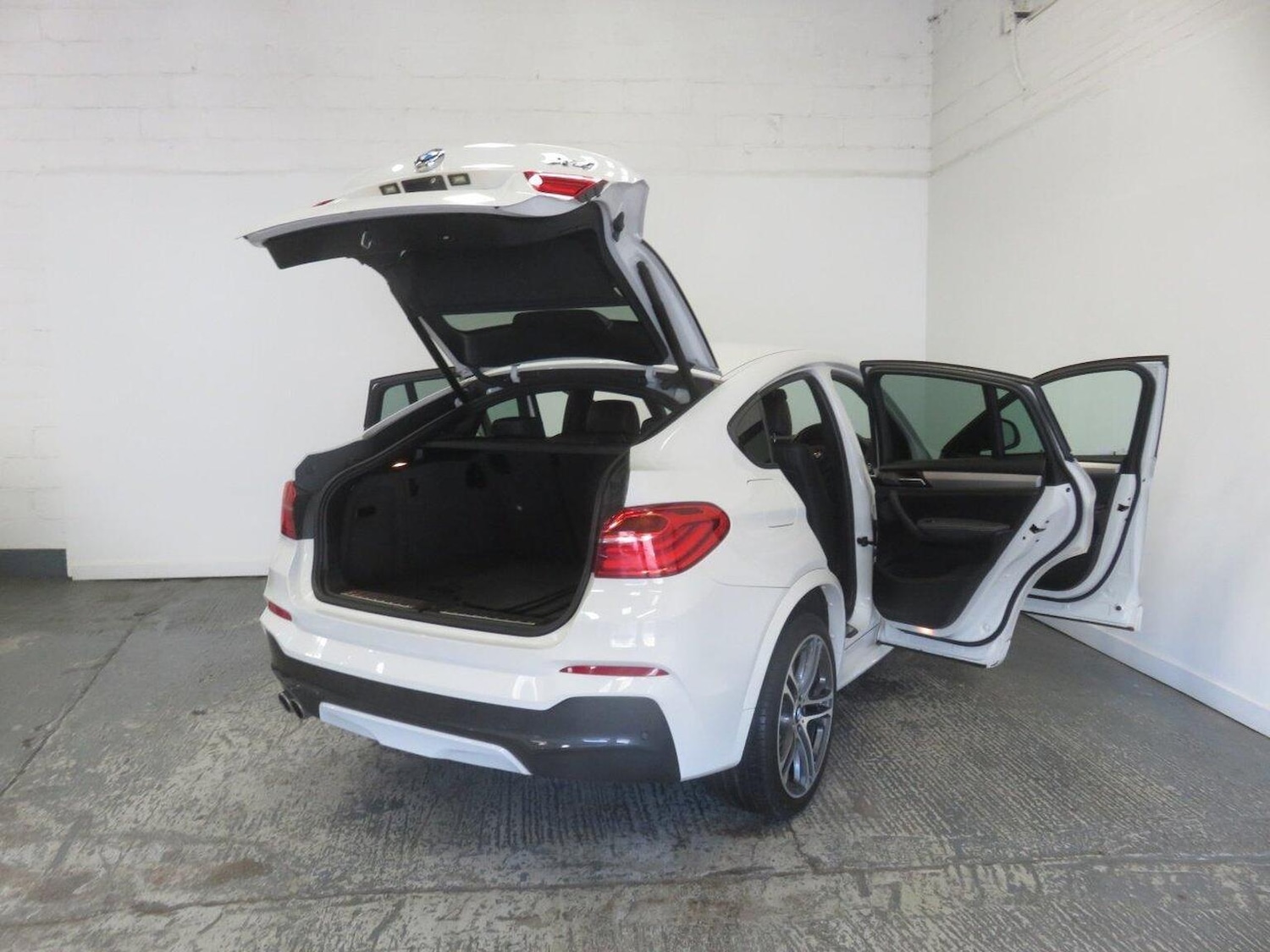 Used BMW X4 2015 for sale - 77089912: Photo 23