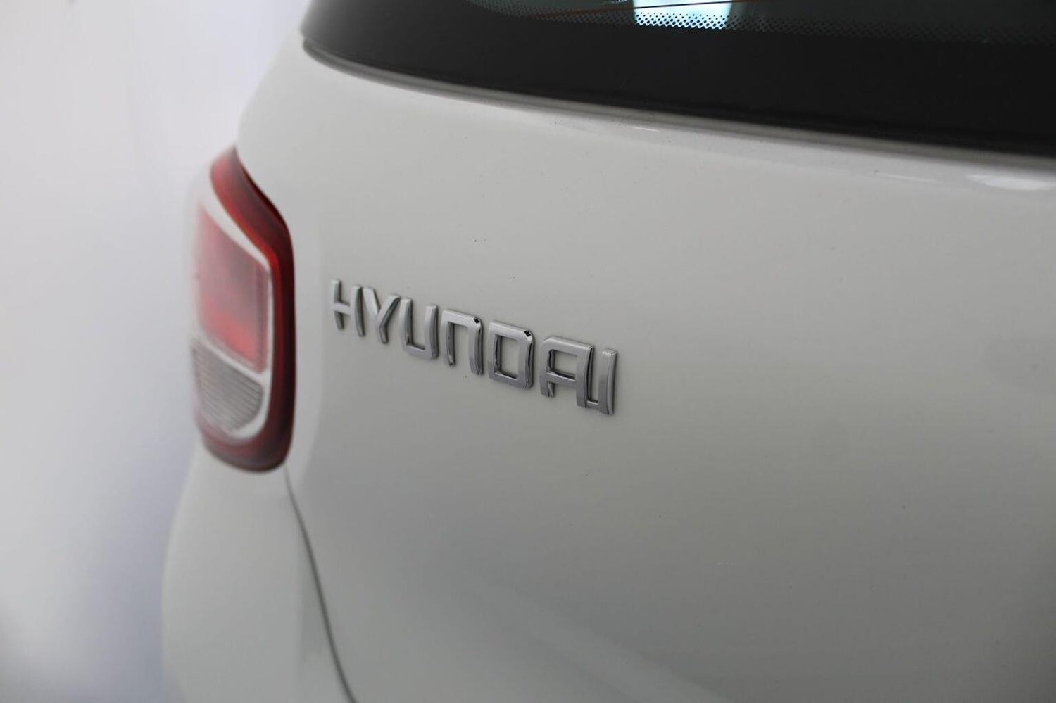 Used Hyundai i10 2014 for sale - 76793837: Photo 16