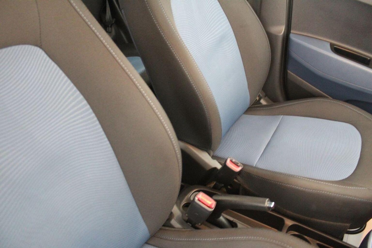 Used Hyundai i10 2014 for sale - 76793837: Photo 39