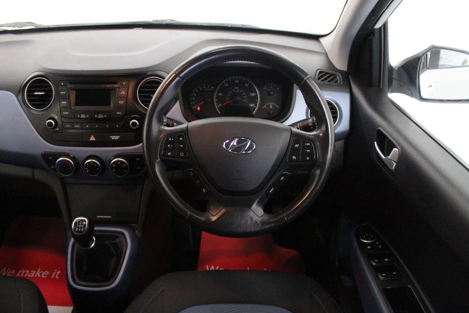 Used Hyundai i10 2014 for sale - 76793837: Photo 40