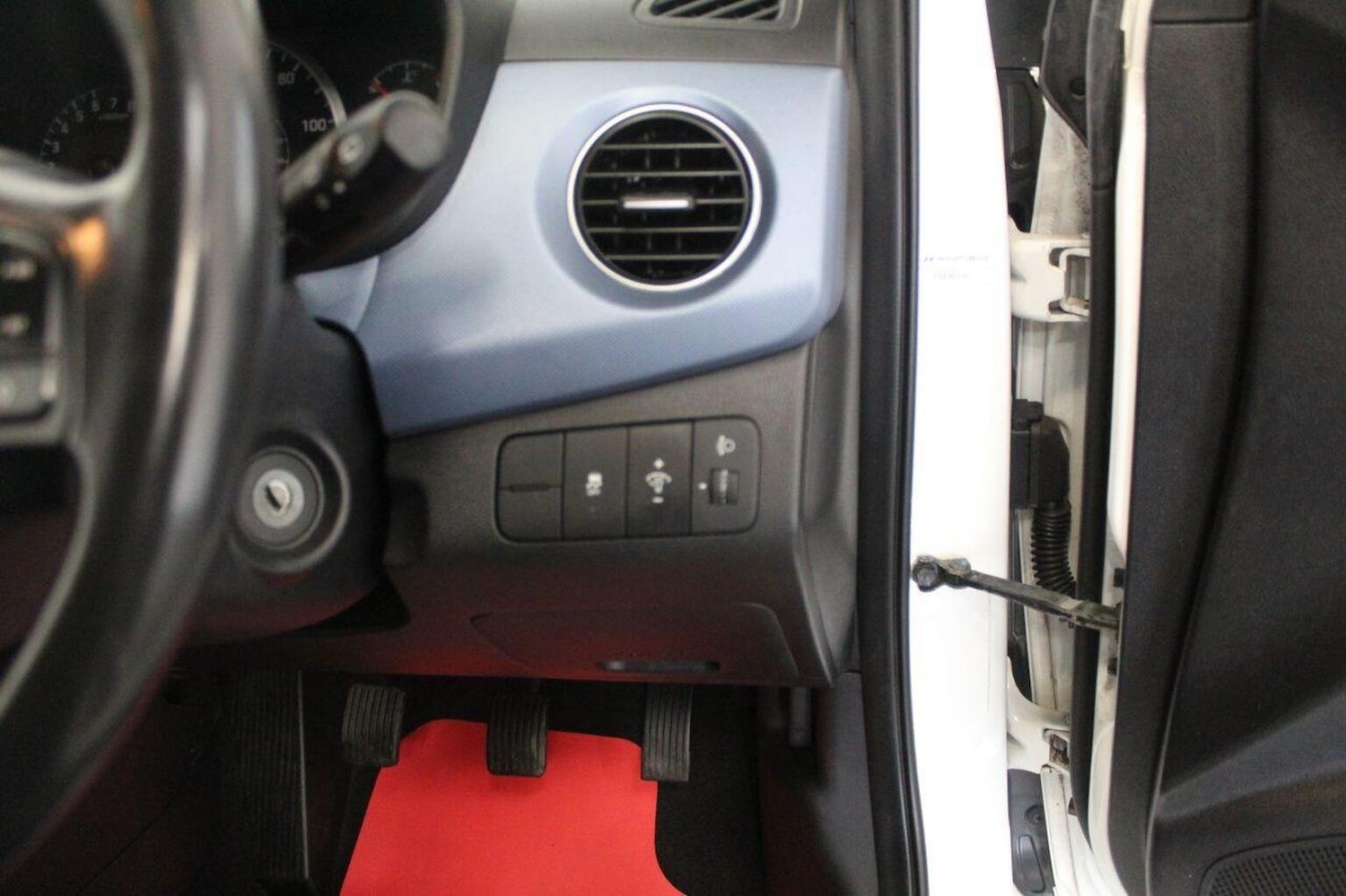 Used Hyundai i10 2014 for sale - 76793837: Photo 43